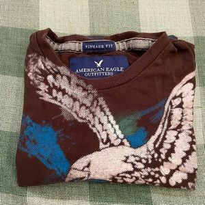 American Eagle brown t shirt